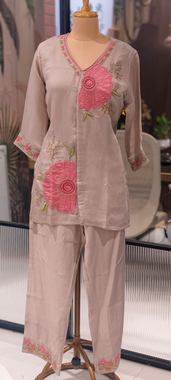 Half Floraled Cut-Dana Highlights Embroidered Surat Mul Chanderi Co-Ord Set- 14201 W79