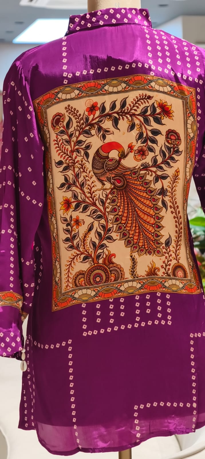 Pure crepe collar shirt with back bird print -15111