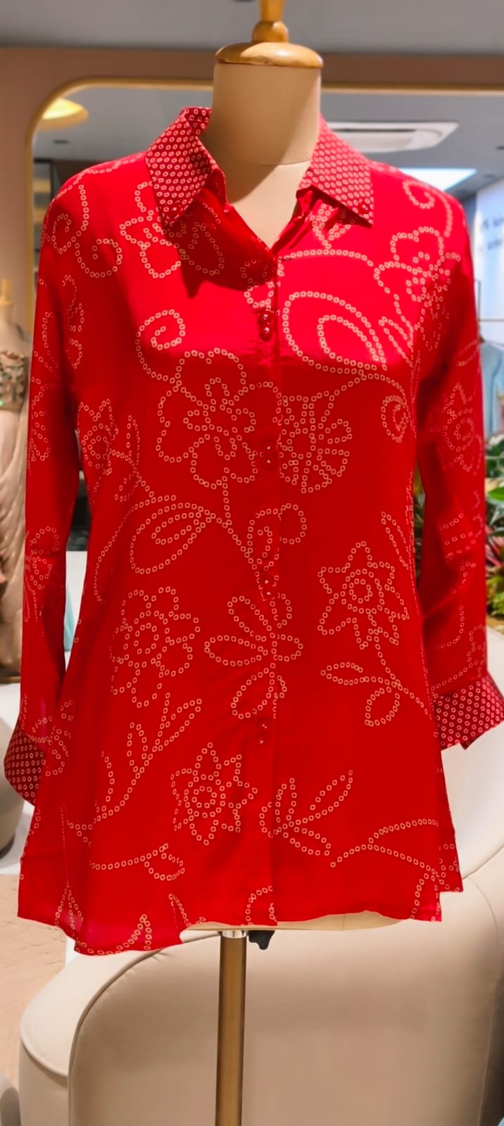 Pure crepe bandhani print back floral print collar shit-