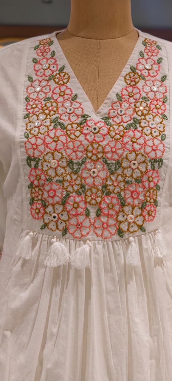 Gathered Daisy Floral Embroidered Yoke Peplum Kurta With Loose Bottom Set In Cotton Fabric- 15483