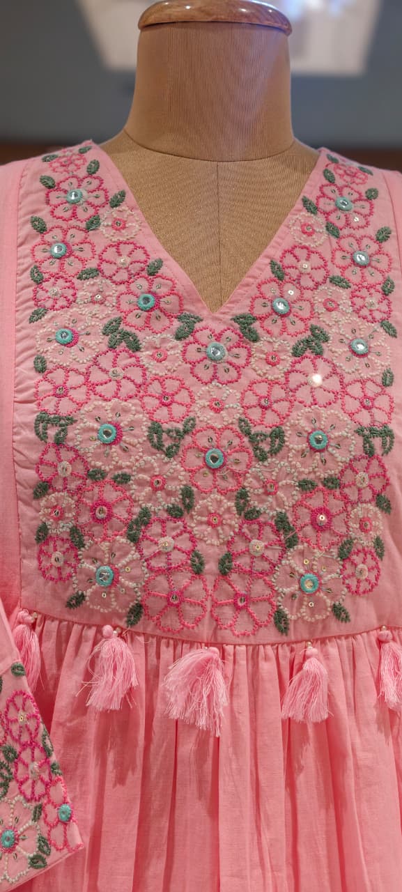 Gathered Daisy Floral Embroidered Yoke Peplum Kurta With Loose Bottom Set In Cotton Fabric- 15483