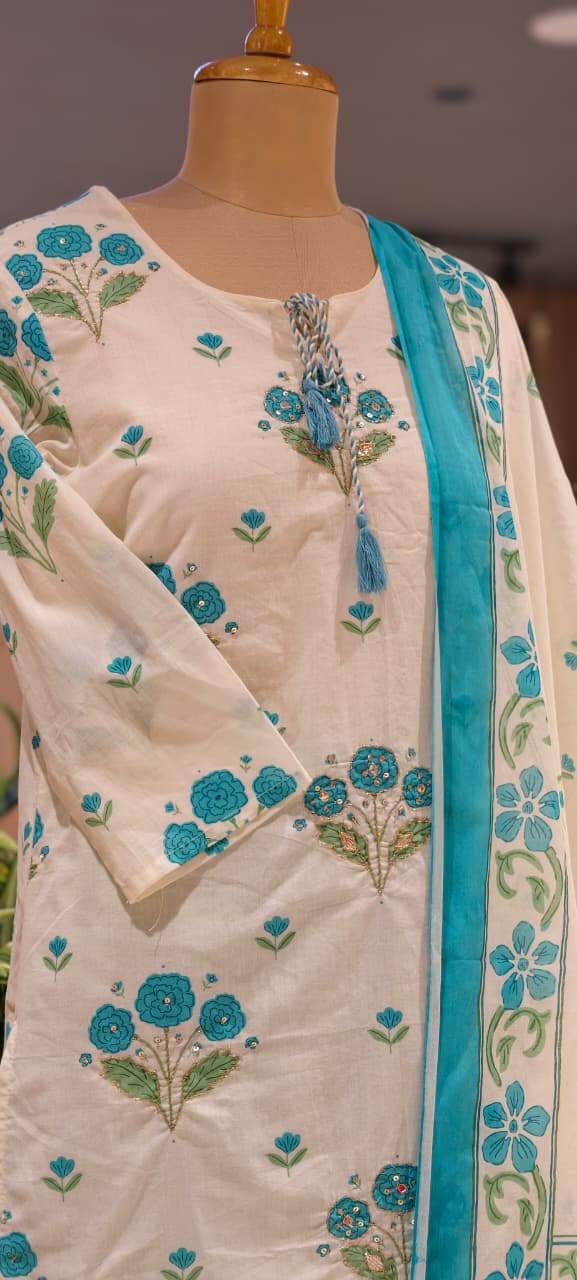 Cute Floral Motifs Watermark Look Tassel Accent Cotton Full Suit Set With Dupatta- 15666