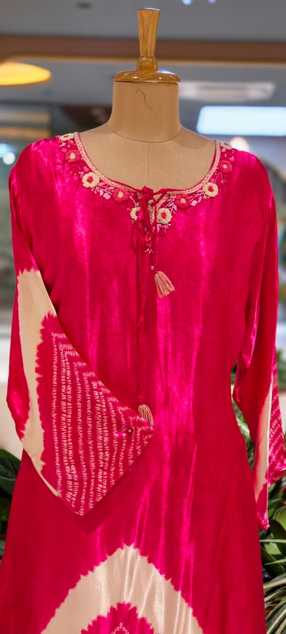 Women Gajji Silk Blend Dual-Tone Shibori Tie-Dye Kurta Pant Set with Intricate Neck Embroidery