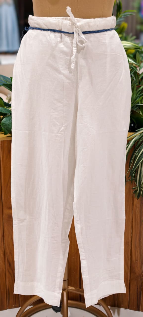 Divine White Beautiful Thraed Embroidered Cotton Full Suit Set With Dupatta- 15867