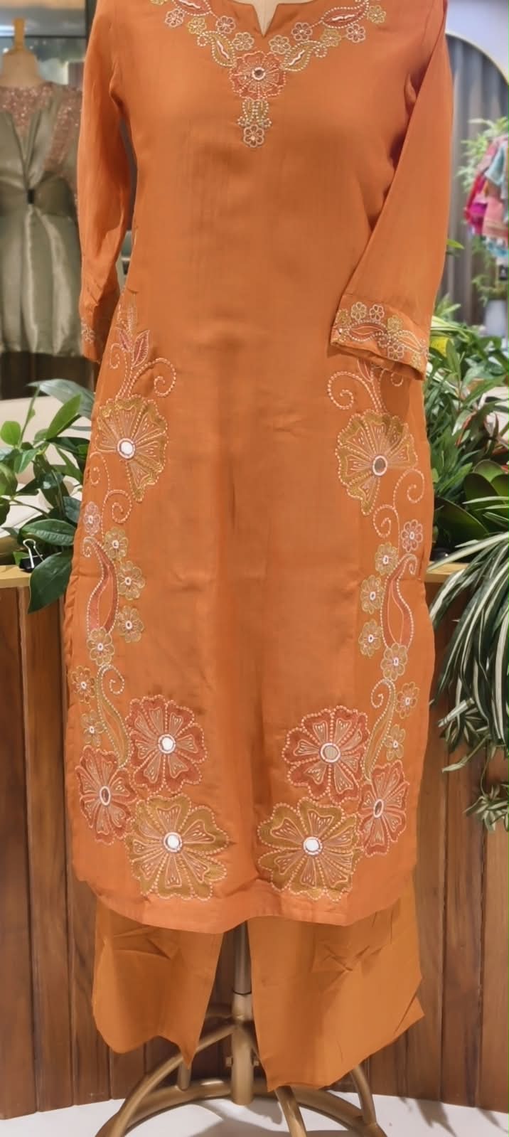 Intricate Embroidered Elegance Surat Mul-Chanderi Straight Full Suit Set With Dupatta- 16085